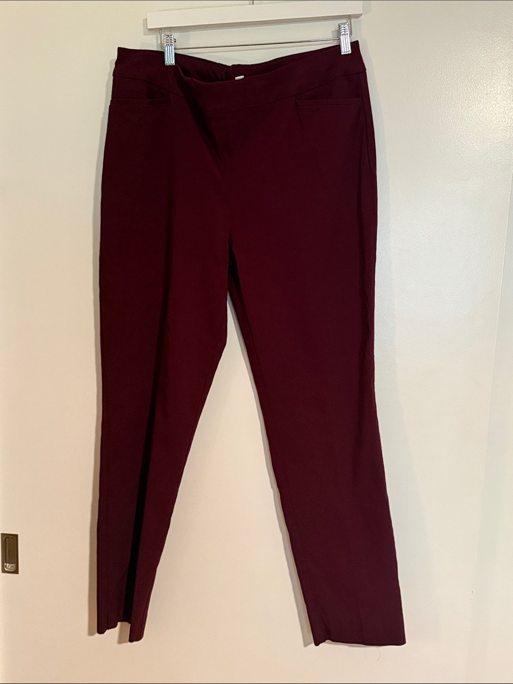 Chico's Brigitte Deep Wine Pull-On Slim Trousers size 2.5 TALL